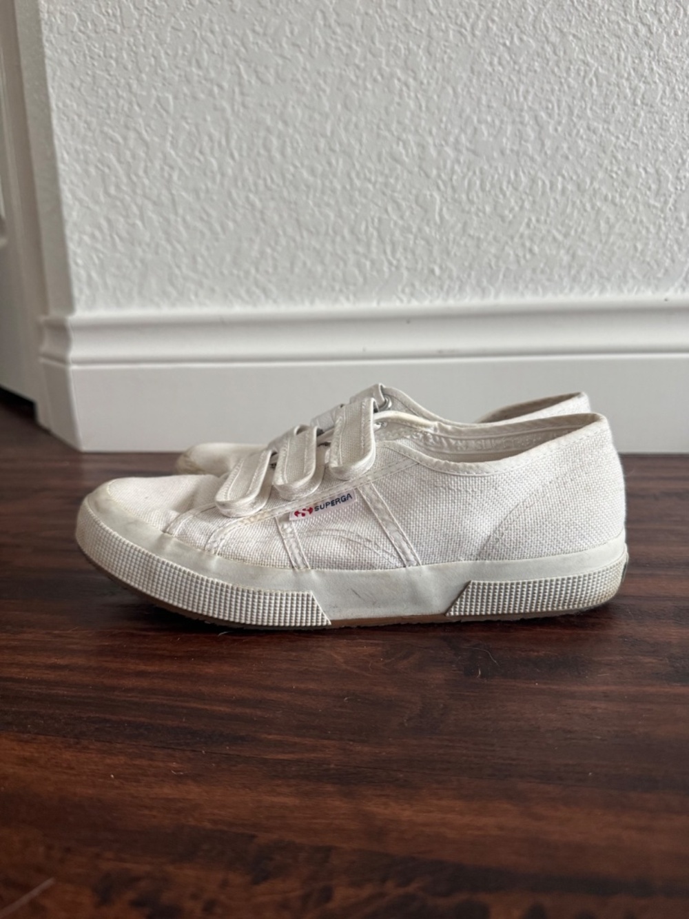 Superga Velcro Sneakers trainers - Picture 2 of 5